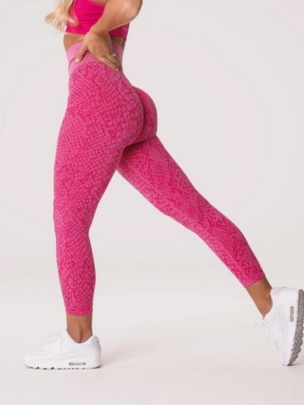 NVGTN Pink Speckled Snakeskin Seamless Leggings S
